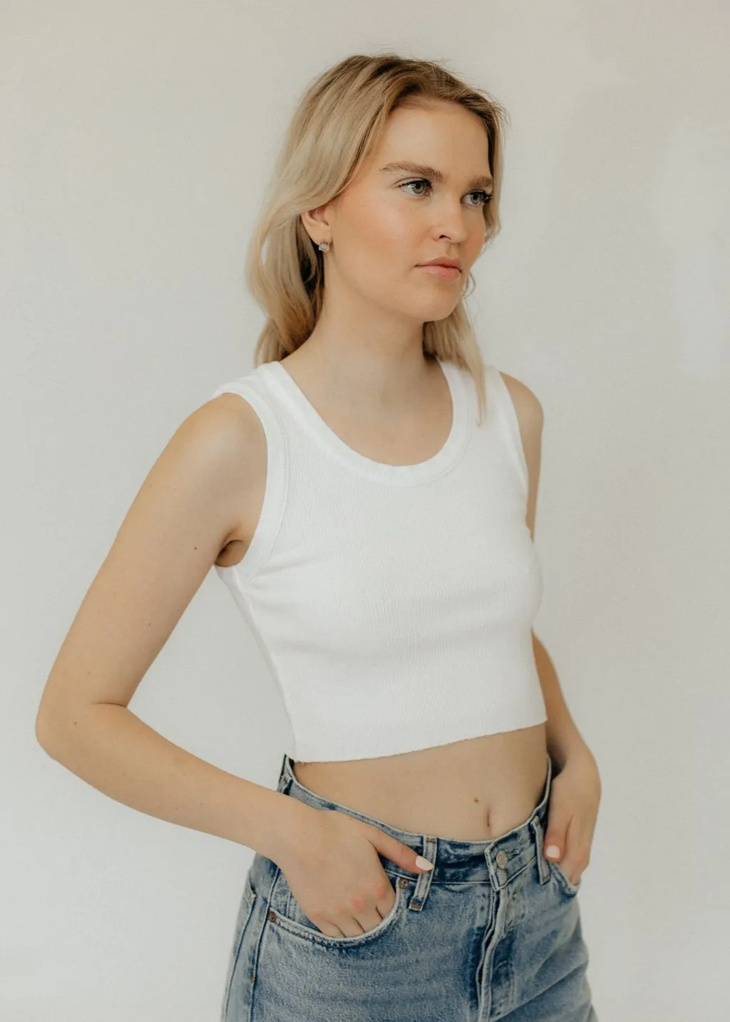 AGOLDE Cropped Poppy Tank in White