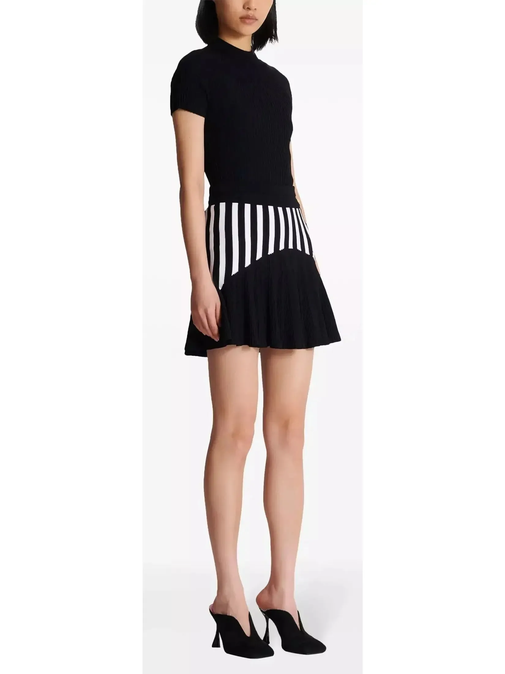 Black and White Pleated Striped Knit Skirt