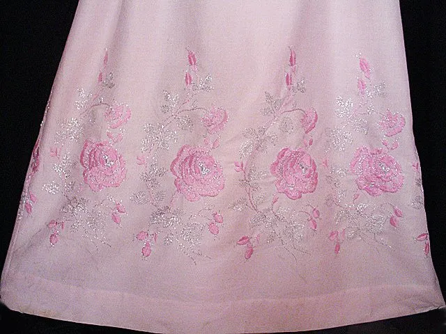 *FABULOUS VINTAGE PINK DRESS EMBROIDERED WITH PINK & SILVER ROSES WITH METAL ZIPPER