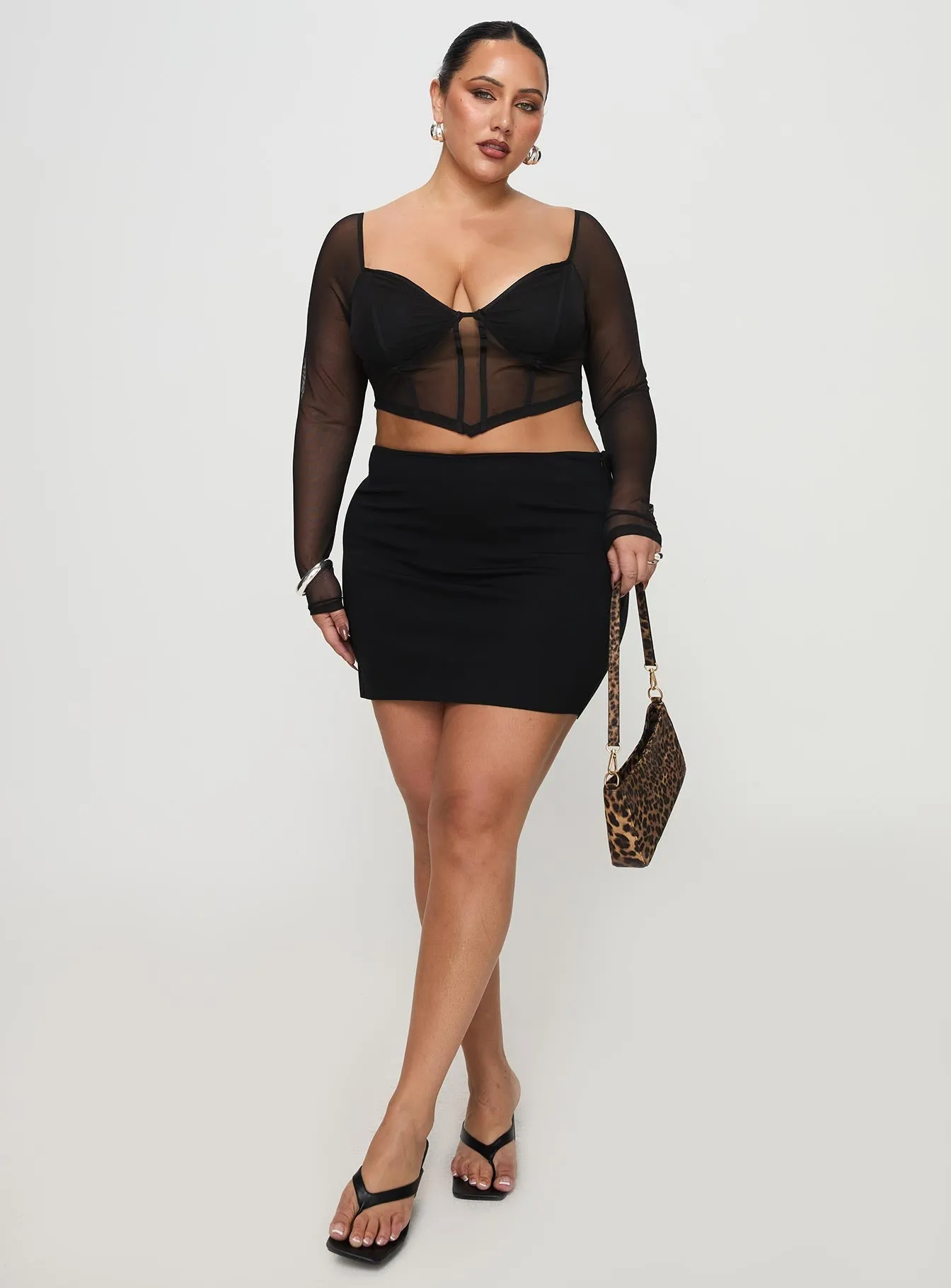 Karley Low Waist Mini Skirt Black Curve