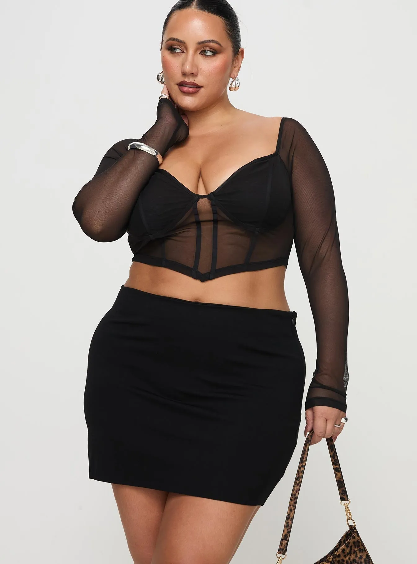 Karley Low Waist Mini Skirt Black Curve