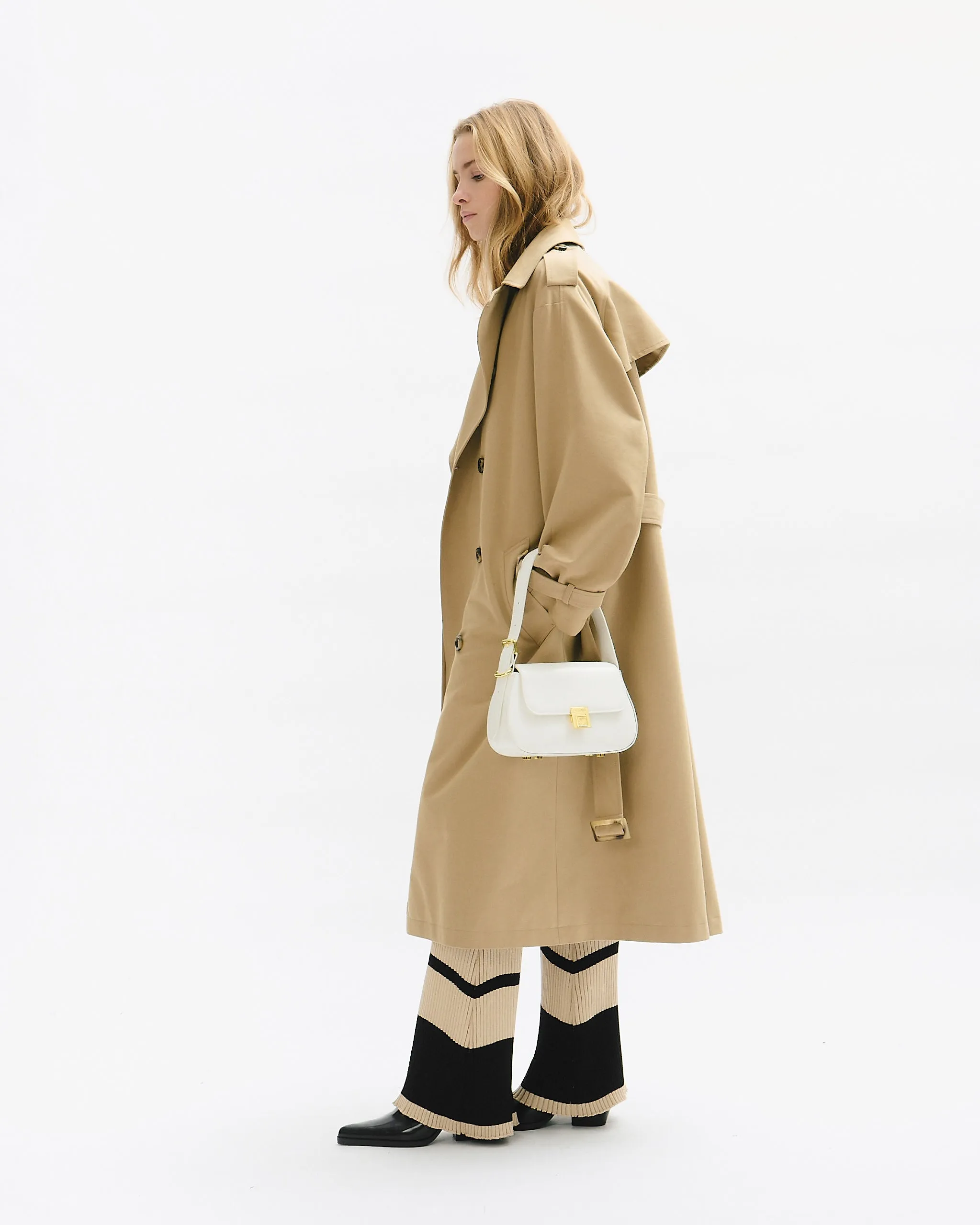 Long oversize trench