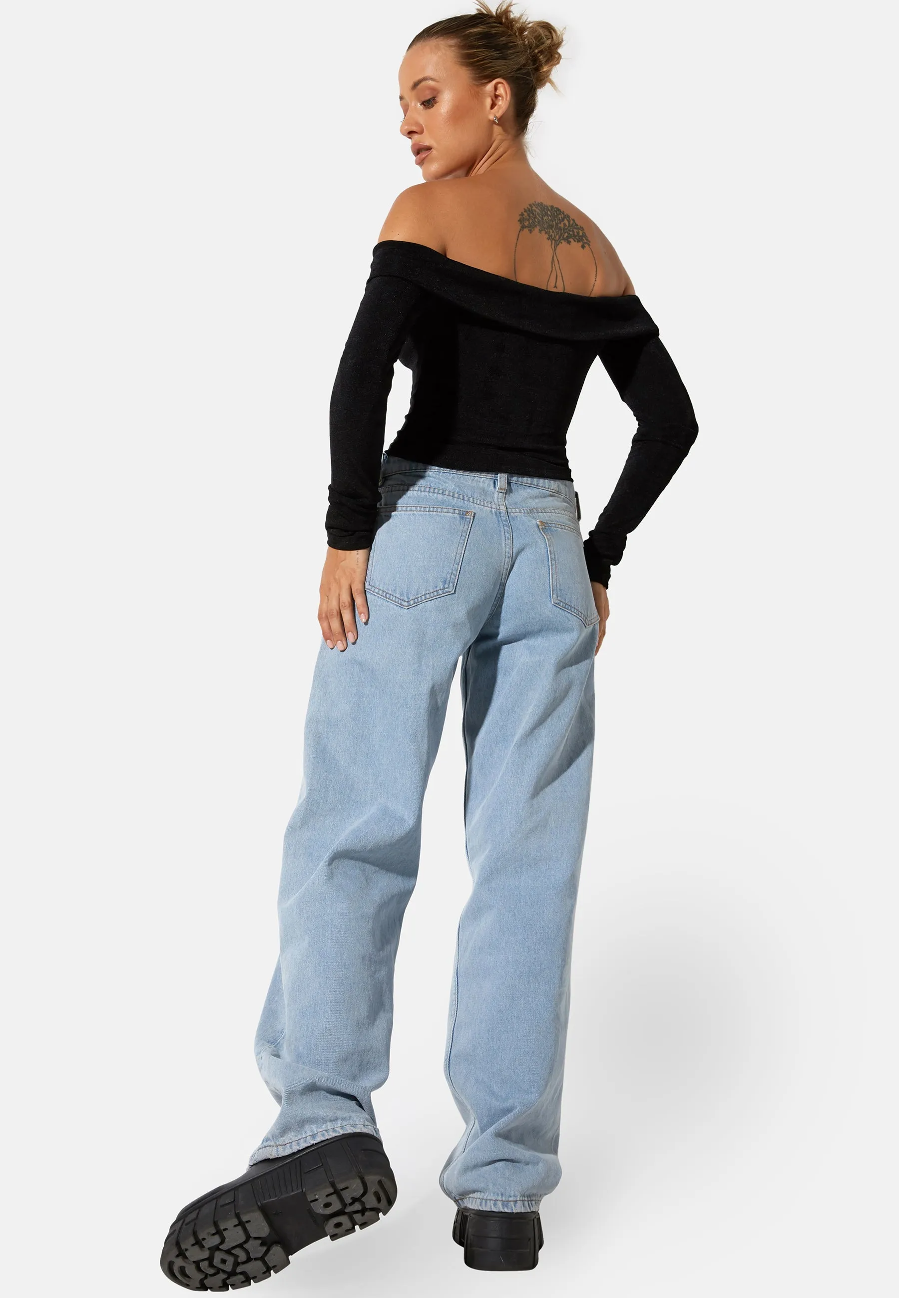 MOTEL X OLIVIA NEILL Nasari Crop Top in Crepe Black