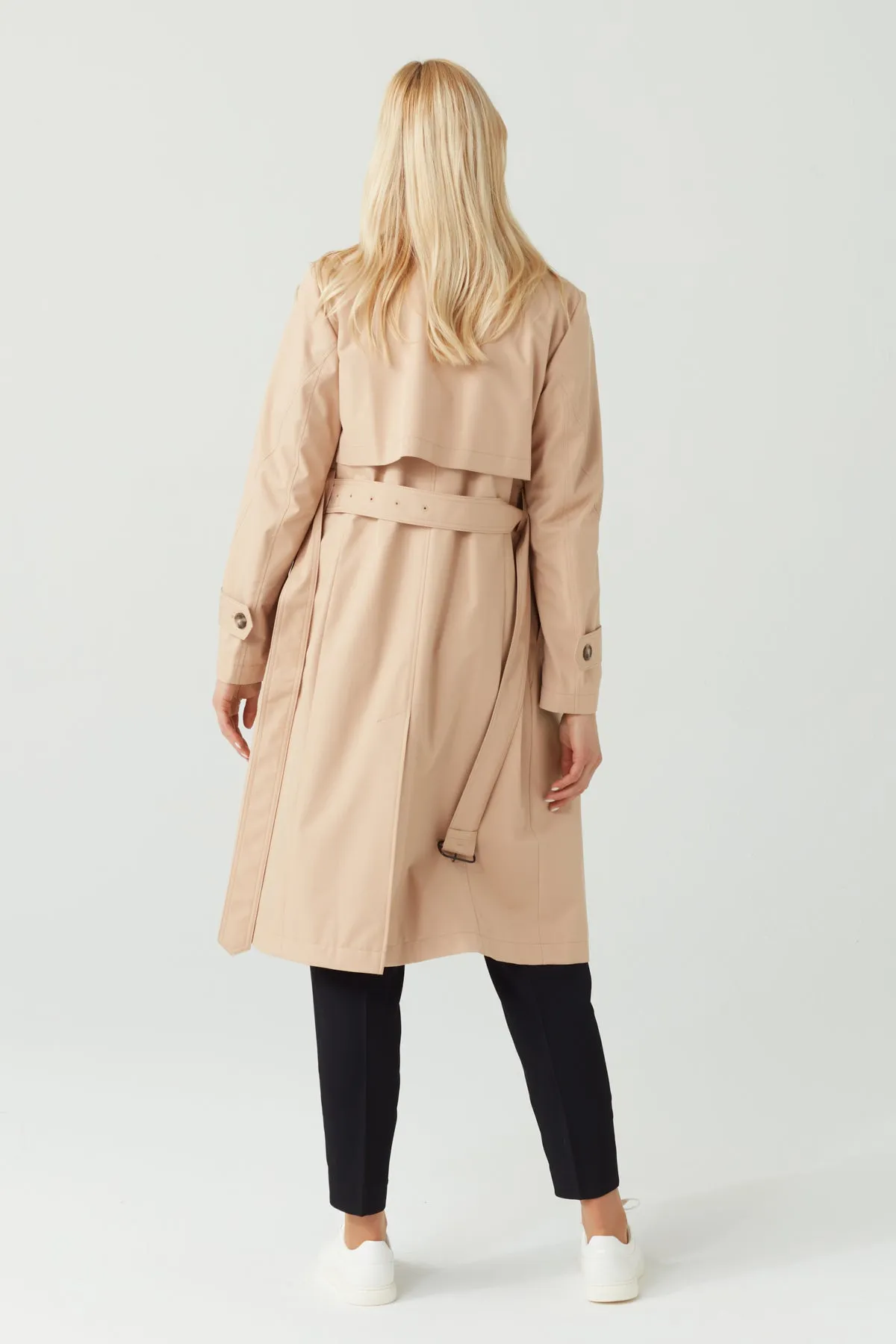 TIMELESS TRENCH COAT IN SAND