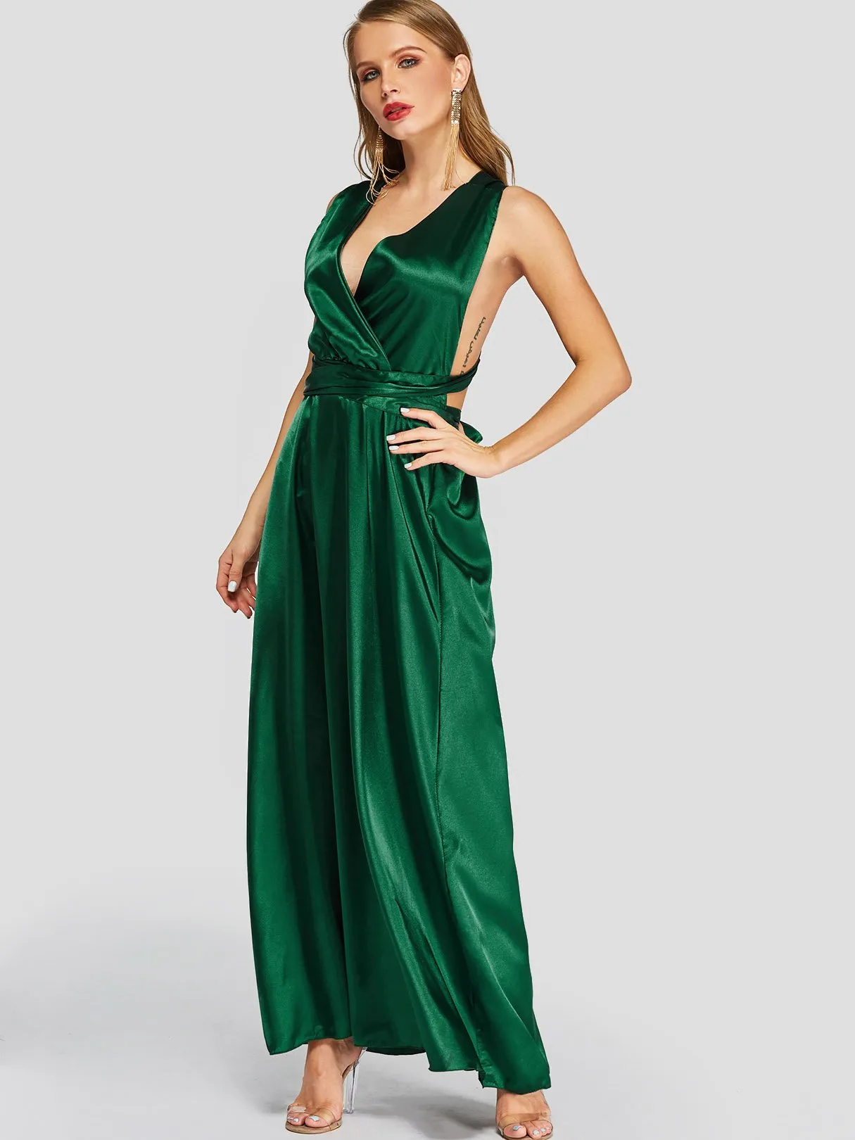 Wholesale Green V-Neck Crossed Collar Sleeveless Backless Lace-Up Self-Tie Criss-Cross Maxi Dresses